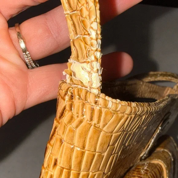 Unlisted by Kenneth Cole Tan Croc-Embossed Crossbody Bag - Picture 6 of 8